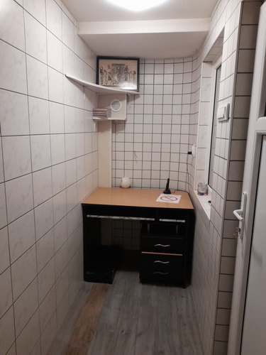 Izdajem opremljen lokal, pekara, proizvodnja kolača, kuhinja Inđija